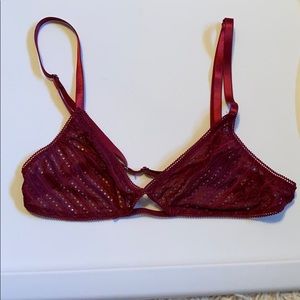 Out from under Bralette sz M